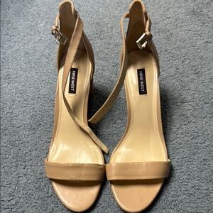 Nine West Tan Heels Elegant Medium Height